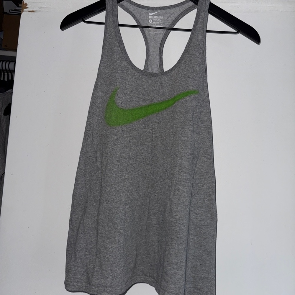 Nike NWOT Women’s Dri-Fit Activewear Gray Tank Top with Green Logo